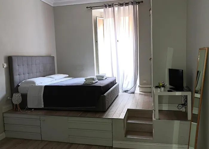 Apartament Trastevere Bertani Miniapartment *